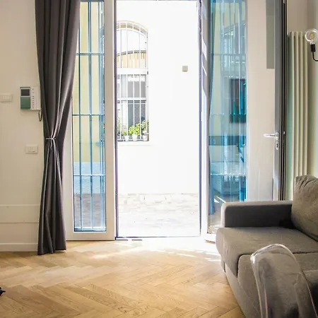 Cinque Giornate Rentclass Tosca Apartment *