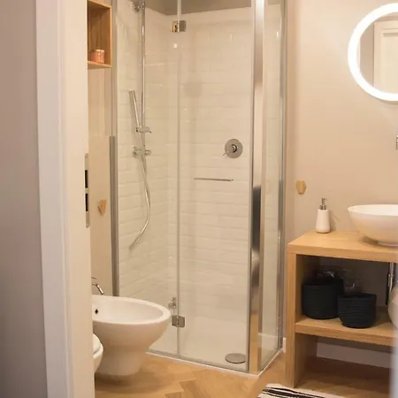 Apartment Cinque Giornate Rentclass Tosca