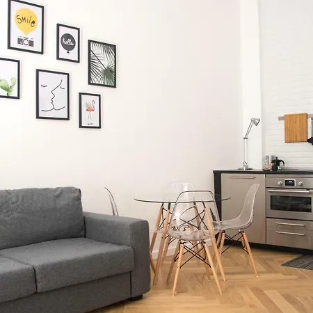Cinque Giornate Rentclass Tosca Apartment